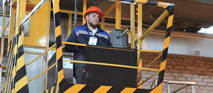 Машинист крана металлургического производства